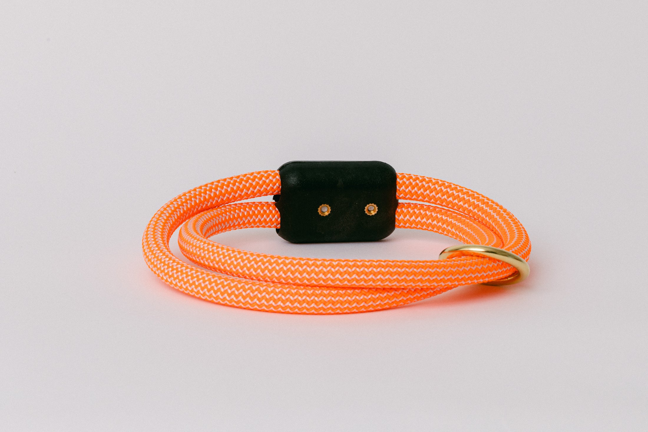 SOLAR LEASH